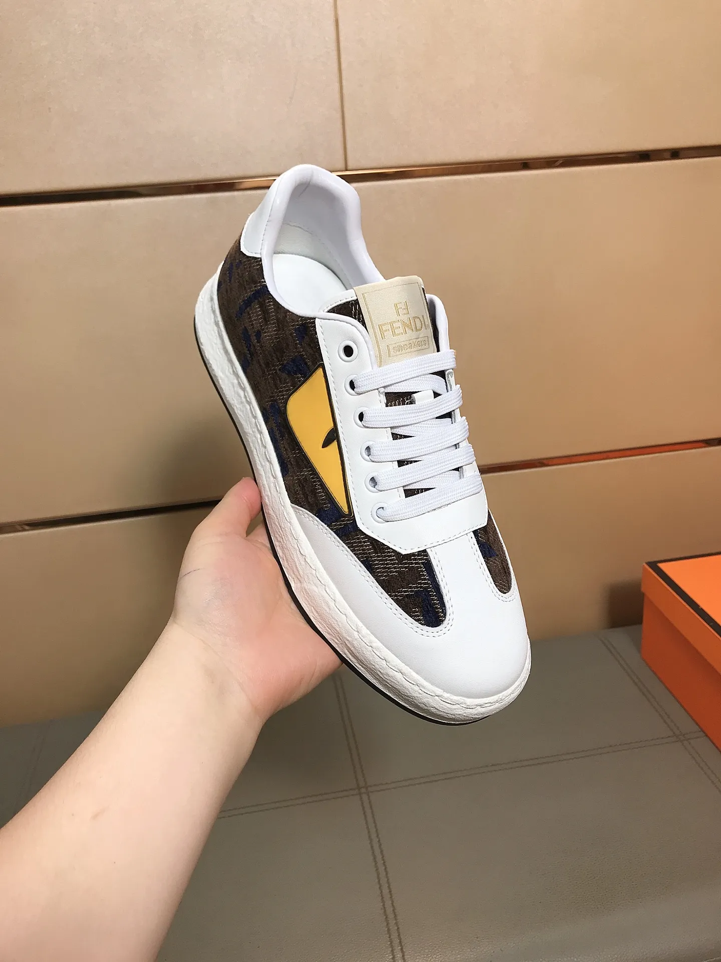 Men's Men's Shoes 230 🔆🔆👉Fendi [Fendi] Men's new low-top casual shoes are on the market🔥The shoe body is made of brand-specific printed fabric + cowhide, sheepskin foot pads, breathable and not covering the feet! Fashionable casual shoes 🙈Outsole is ultra-light, non-slip and wear-resistant👣 Standard size 38-44
